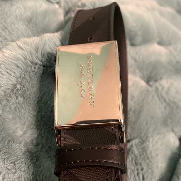 BURBERRY men’s belt - Picture 2 of 2